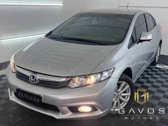 HONDA CIVIC 1.8 LXS 16V FLEX 4P AUTOMÁTICO HONDA CIVIC 1.8 LXS 16V FLEX 4P AUTOMÁTICO